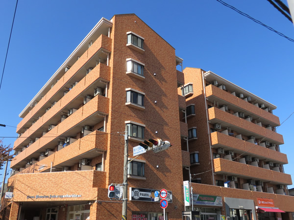 ライオンズマンション桜ヶ丘駅前の外観