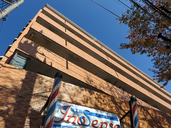 ライオンズマンション桜ヶ丘駅前の外観