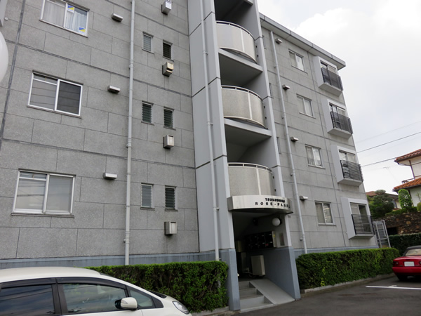 つくし野ローズプラザの外観