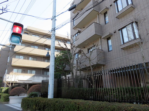 パークハイム新百合ヶ丘1番館の外観