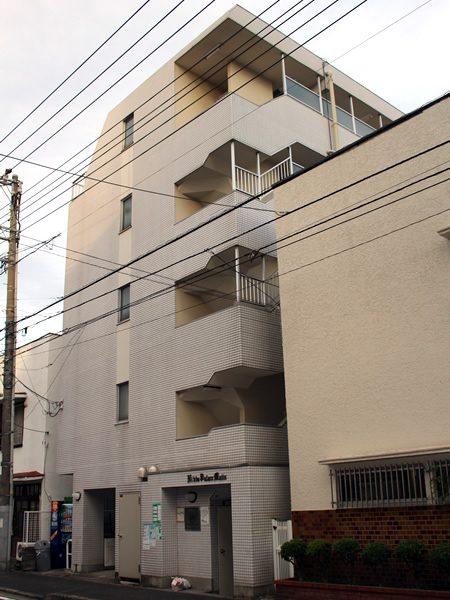 日興パレス蒔田の外観