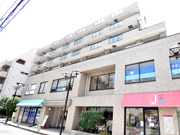 パークノヴァ市川の外観