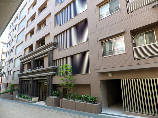 ナイス港北ニュータウンステーションプラザの外観