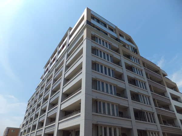 ライオンズ港北ニュータウンステーションレジデンスの外観