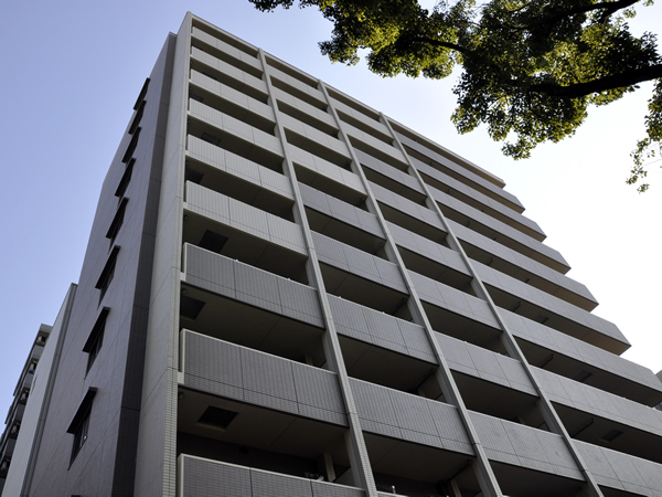 日神デュオステージ関内の外観