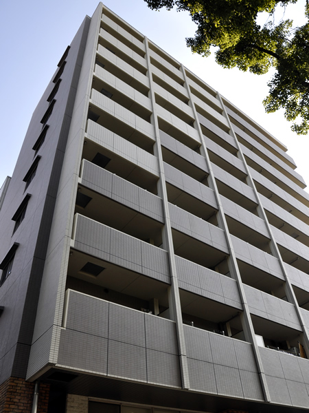 日神デュオステージ関内の外観