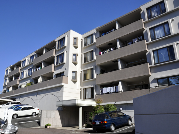 パリオ新横浜の外観