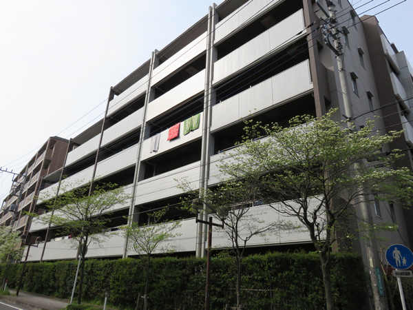 コアロード町田　花水木通りの外観