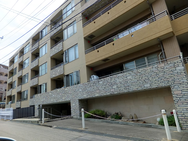 ビッグヴァン宮前平の外観