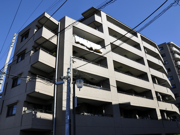 ナイスアーバン反町公園1番館の外観