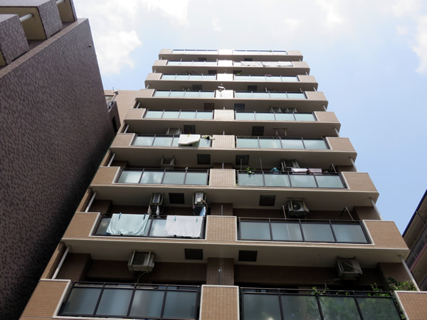 ネオマイム反町公園の外観