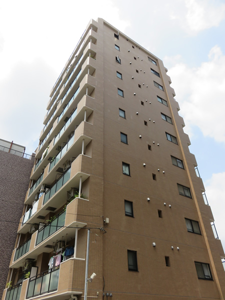 ネオマイム反町公園の外観