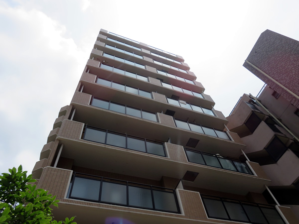 ネオマイム反町公園の外観