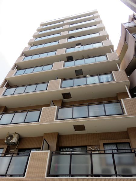 ネオマイム反町公園の外観