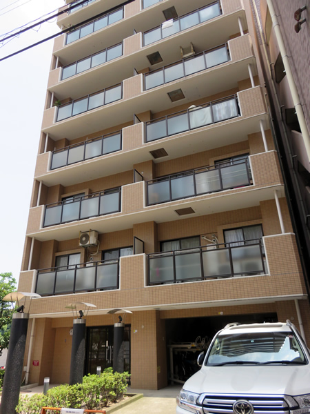 ネオマイム反町公園の外観