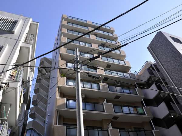 ネオマイム反町公園の外観