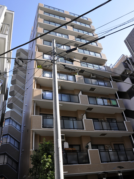 ネオマイム反町公園の外観