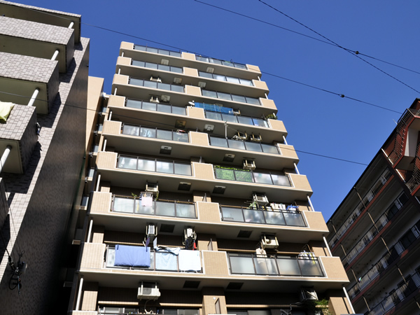 ネオマイム反町公園の外観