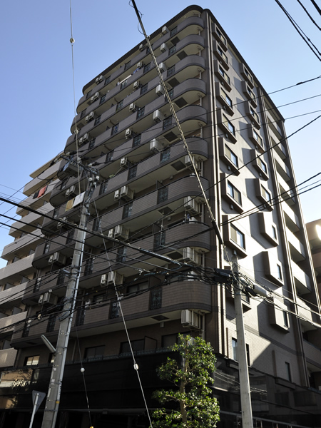 グリフィン横浜反町公園2番館の外観