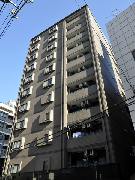 グリフィン横浜反町公園2番館の外観