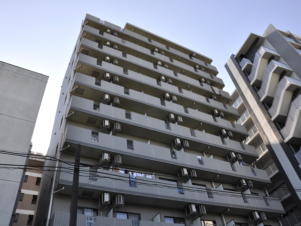 グリフィン横浜反町公園の外観