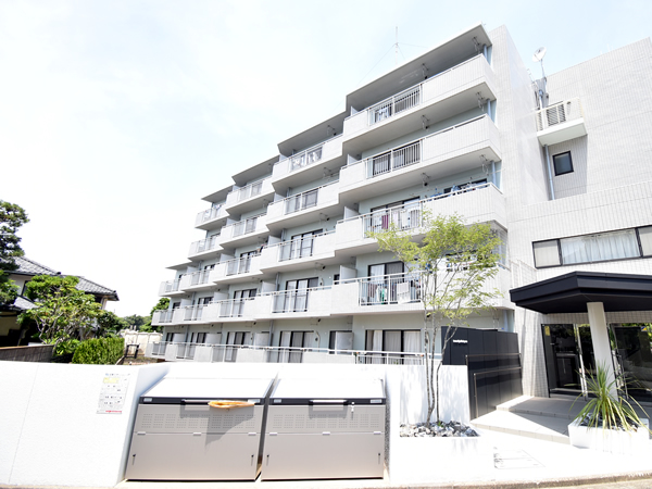 ラレーブ東中山の外観