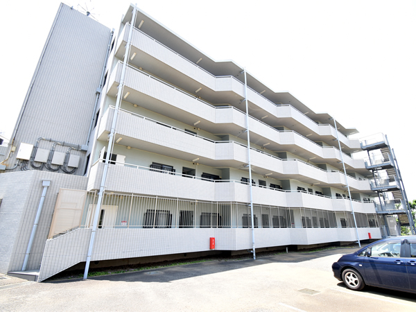 ラレーブ東中山の外観