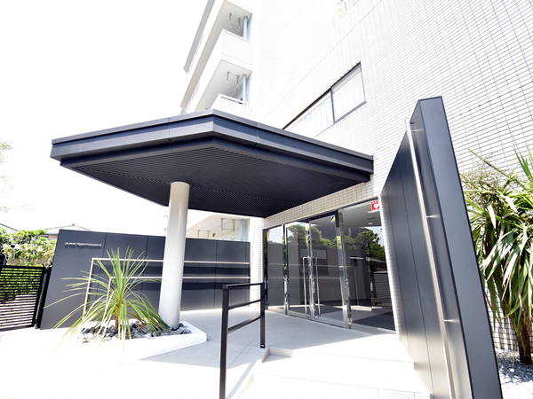 ラレーブ東中山の外観