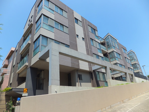 たまプラーザレジデンスの外観