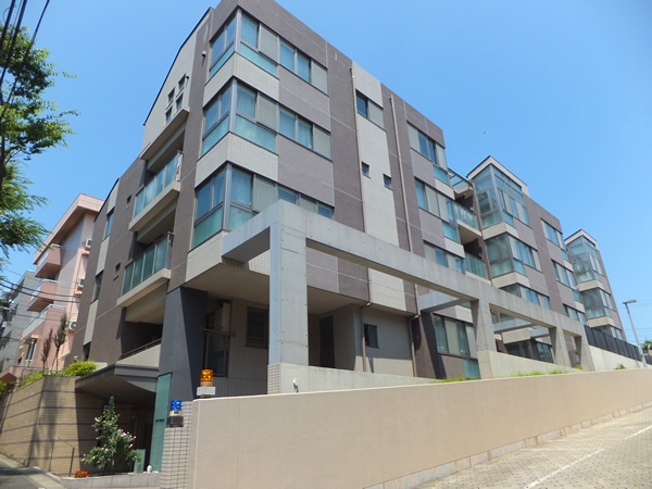 たまプラーザレジデンスの外観