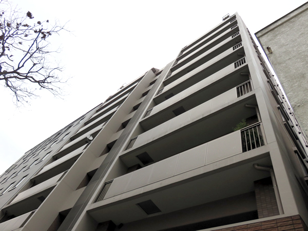 フリーディオ芝公園の外観