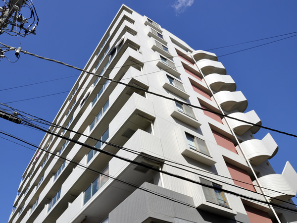 ネオマイム横浜白楽の外観