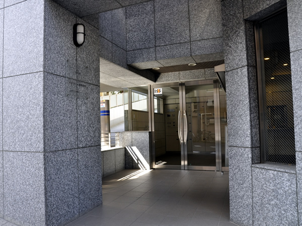 ネオマイム横浜白楽の外観