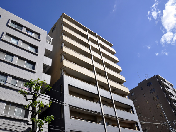 横浜東白楽シティタワーの外観