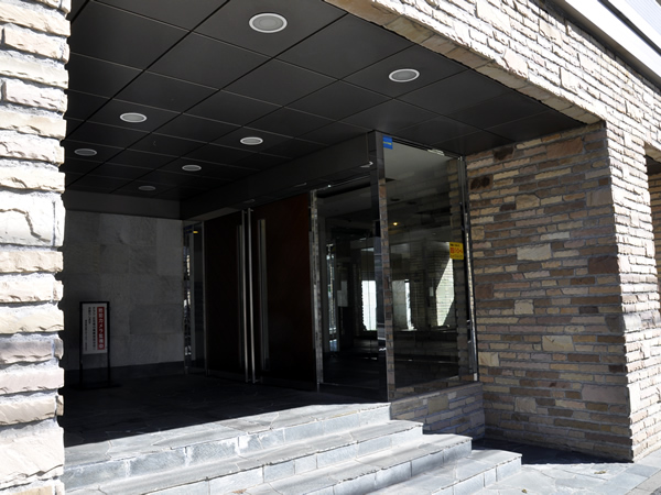 横浜東白楽シティタワーの外観