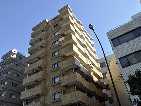 ライオンズマンション東神奈川の外観