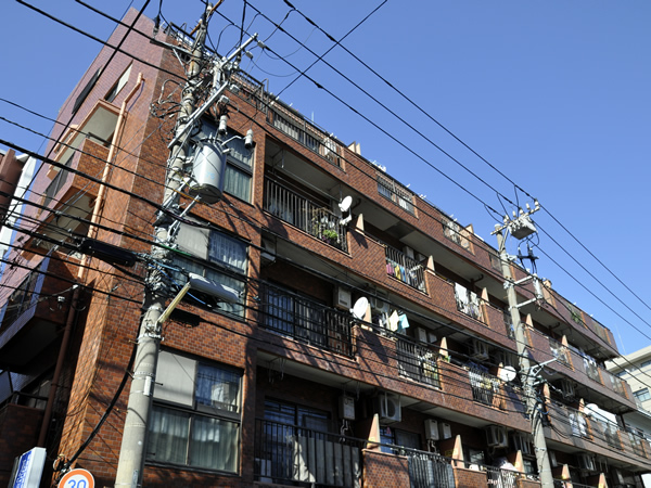 ライオンズマンション東白楽第2の外観