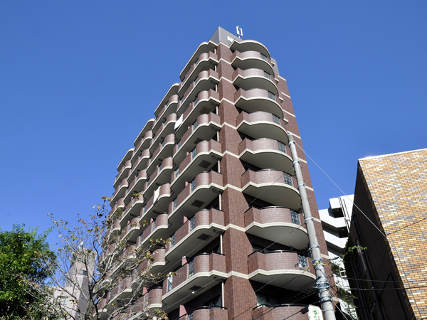 グリフィン横浜東白楽2番館の外観