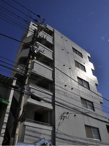 イーグル東神奈川の外観