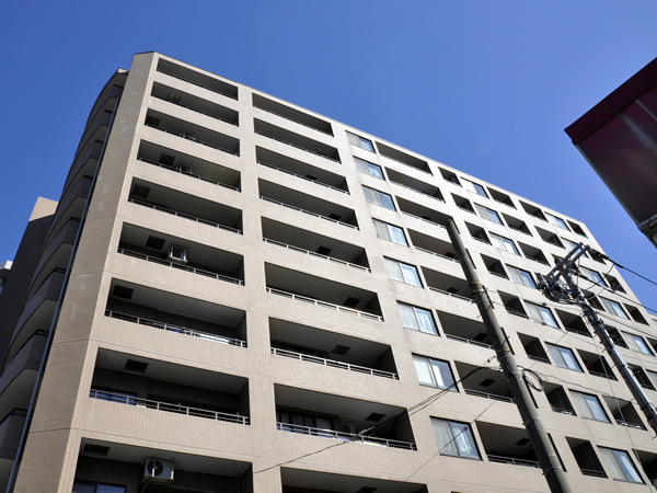 クリオ東神奈川1番館の外観