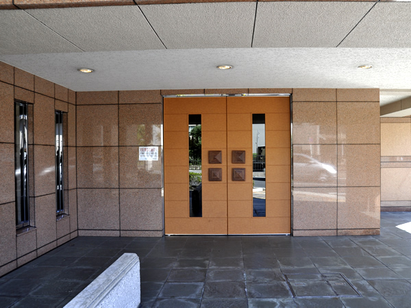 クリオ東神奈川1番館の外観