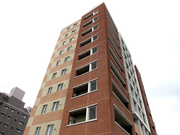 エルフィーノ横濱根岸ディライトコートの外観