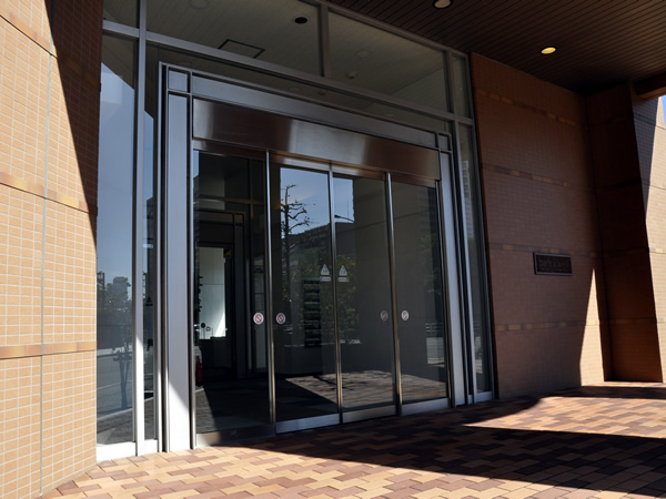 パークホームズ東神奈川ステーションアリーナの外観