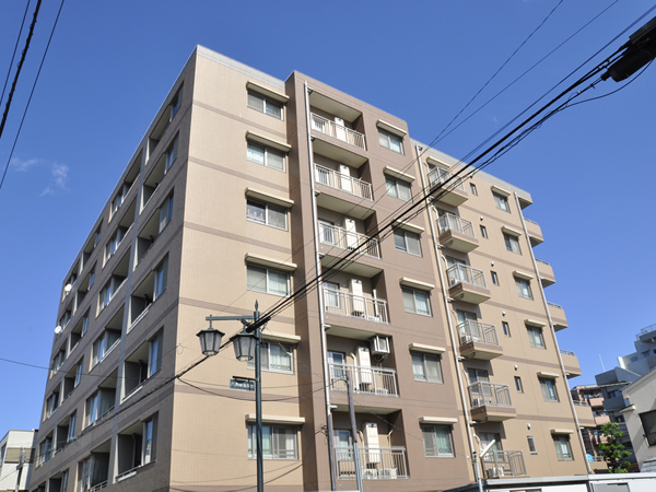 D'クラディア横浜白楽アクティディオの外観