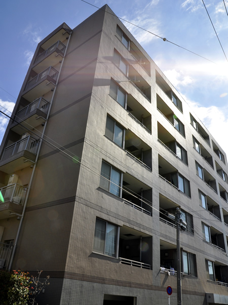 D'クラディア横浜白楽アクティディオの外観