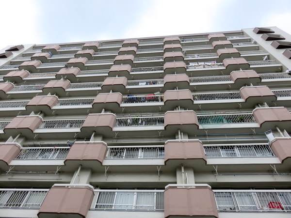 横浜根岸ダイヤモンドマンションの外観