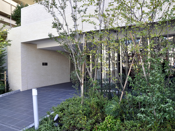 ルフォン横浜白楽の外観