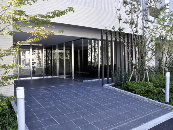 ルフォン横浜白楽の外観