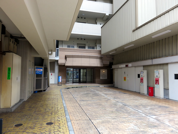 ミオカステーロ横浜根岸の外観