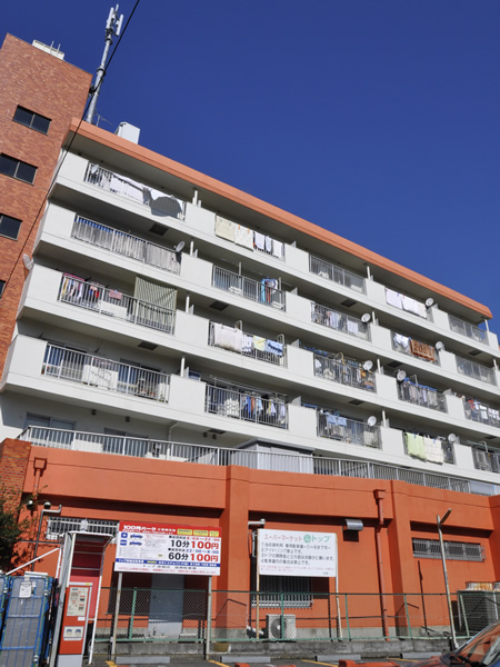 エミネンス岸根公園の外観